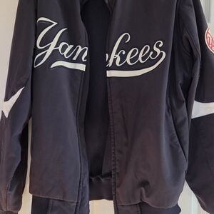Vintage therma Base Majestic Black and White Yankees Bomber Jacket XL